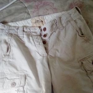 The brand is hollister size 30 men
